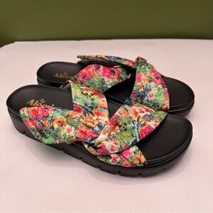Alegria Mylee Itchycoo Floral Print Slide Sandals EU 41 US 10.5-11